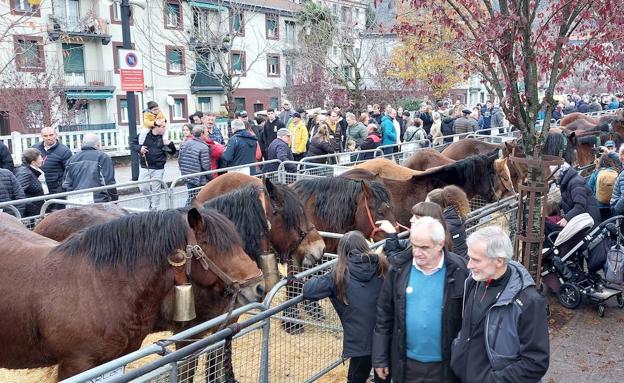 Zumarraga y Urretxu La feria de Santa Lucía vuelve a brillar El